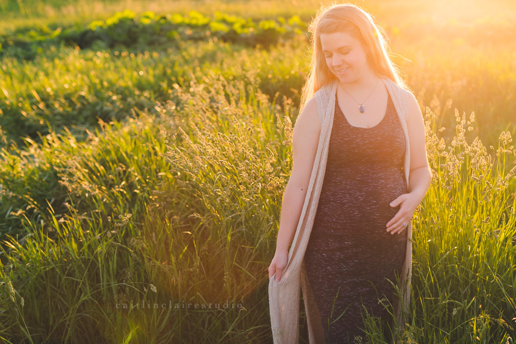 Caitlin-Claire-Studio-Appleton-maternity-Photographer-20