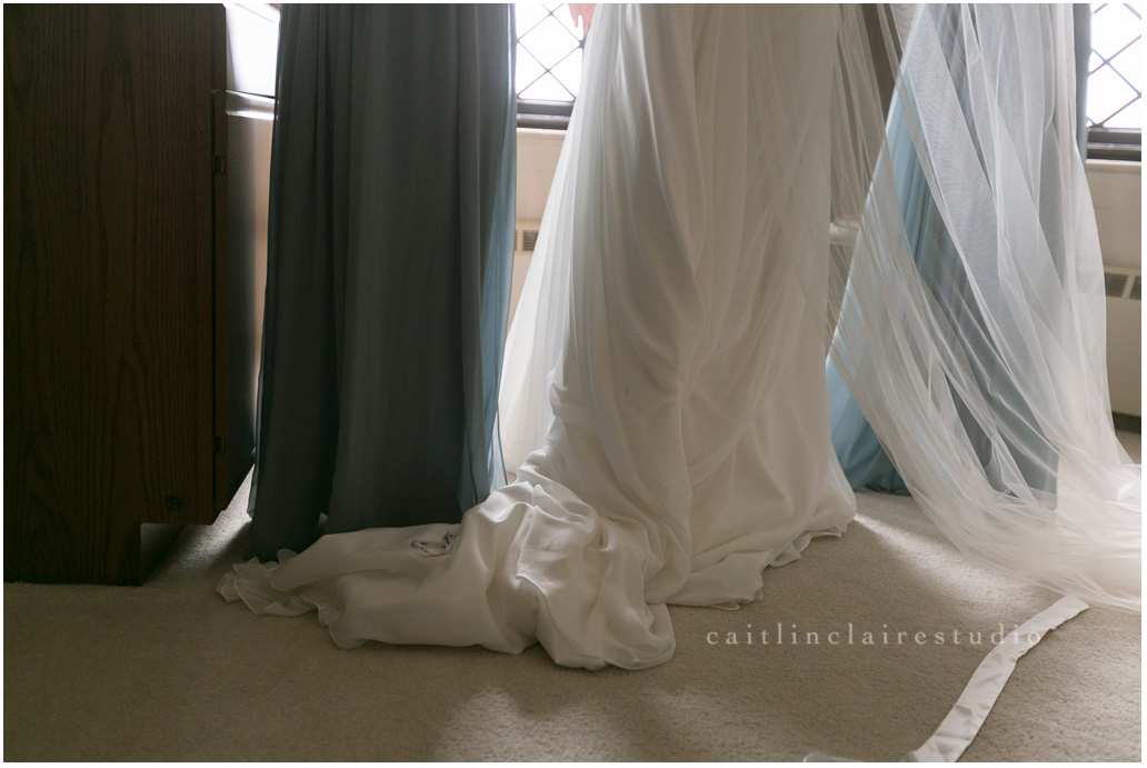 Caitlin-Claire-Studio-Rainy-Day-Wedding-24